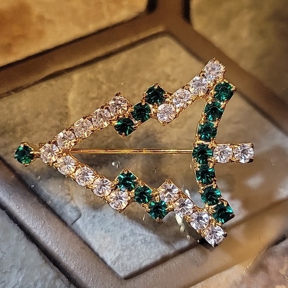 Jewelry - Green and Gold Christmas Tree Rhinestone Brooch
